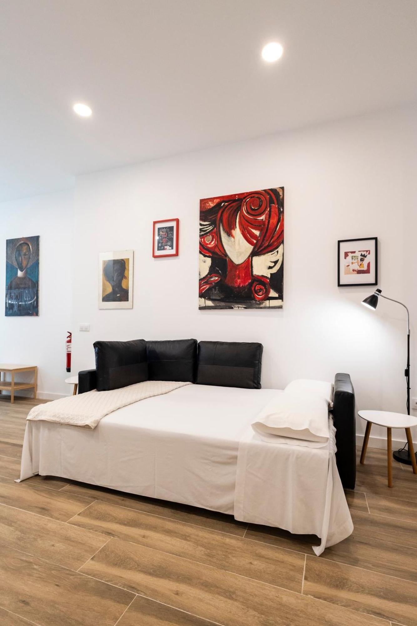 La Casa De La Pintora By Concept Flats Apartment Valencia Bagian luar foto